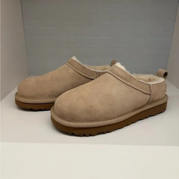 UGG classic micro boot - Picture 2 of 7